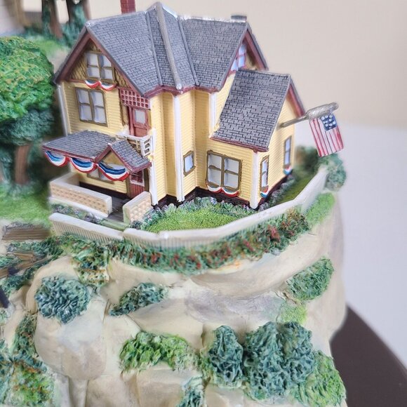 Lenox Light At Independence Point Lighthouse Porcelain Sculpture Figure w/ Box - Picture 10 of 16